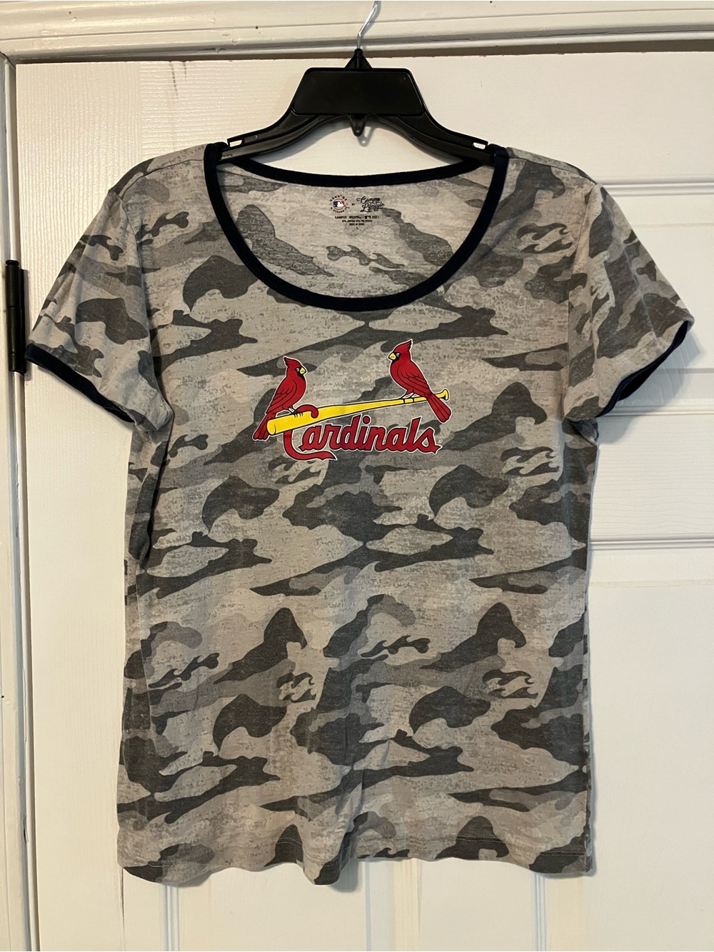 St. Louis Cardinals MLB Camoflauge Short Sleeve Shirt Womens Size L